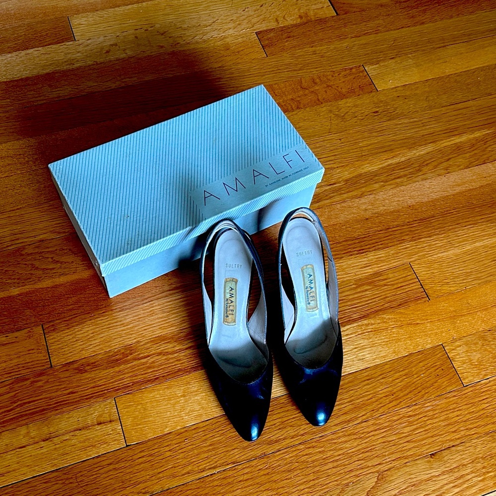 Vintage Amalfi sling back black heels